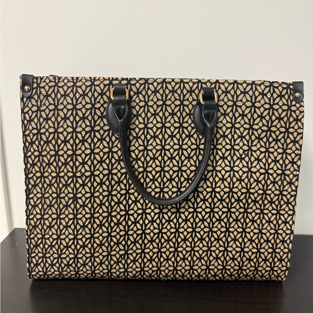 Elegant Black and Tan Tote Bag